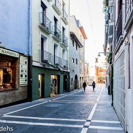 Center Pamplona Apartment ภายนอก รูปภาพ